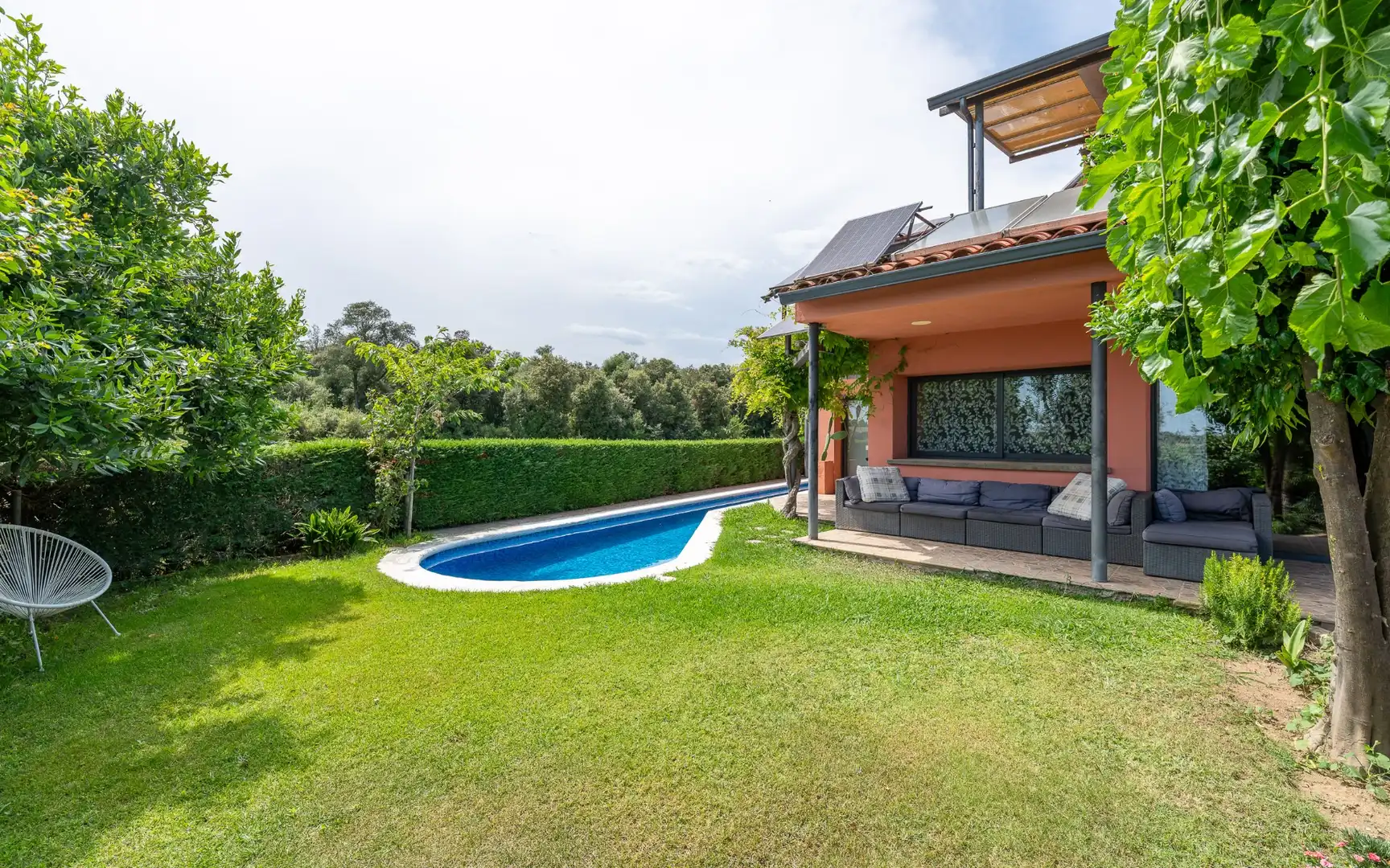 Jardí de Casa o xalet en venda en Aiguaviva amb Aire condicionat, Calefacció i Jardí privat