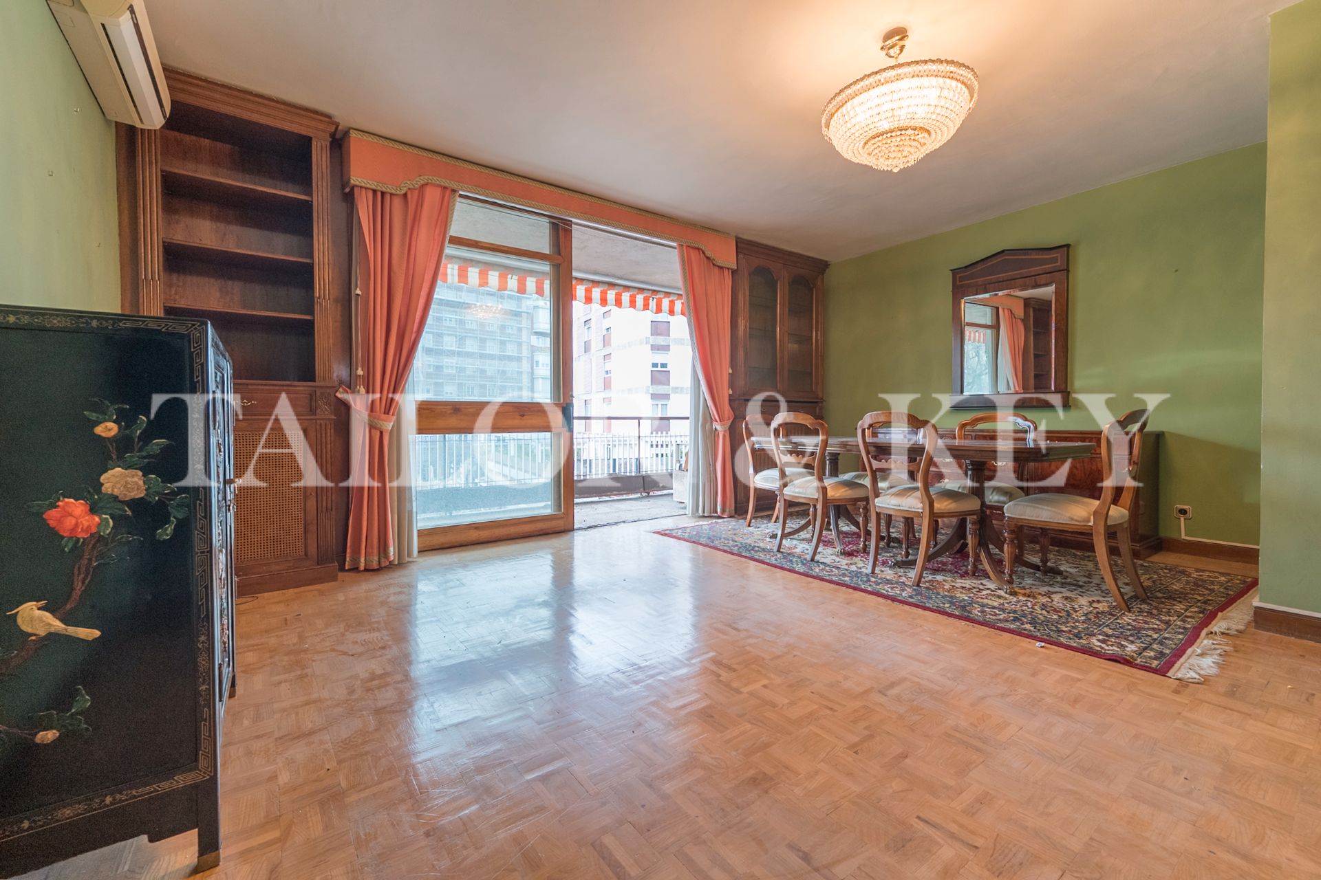 Pis en venda a Calle de Triana, Nueva España, Chamartín