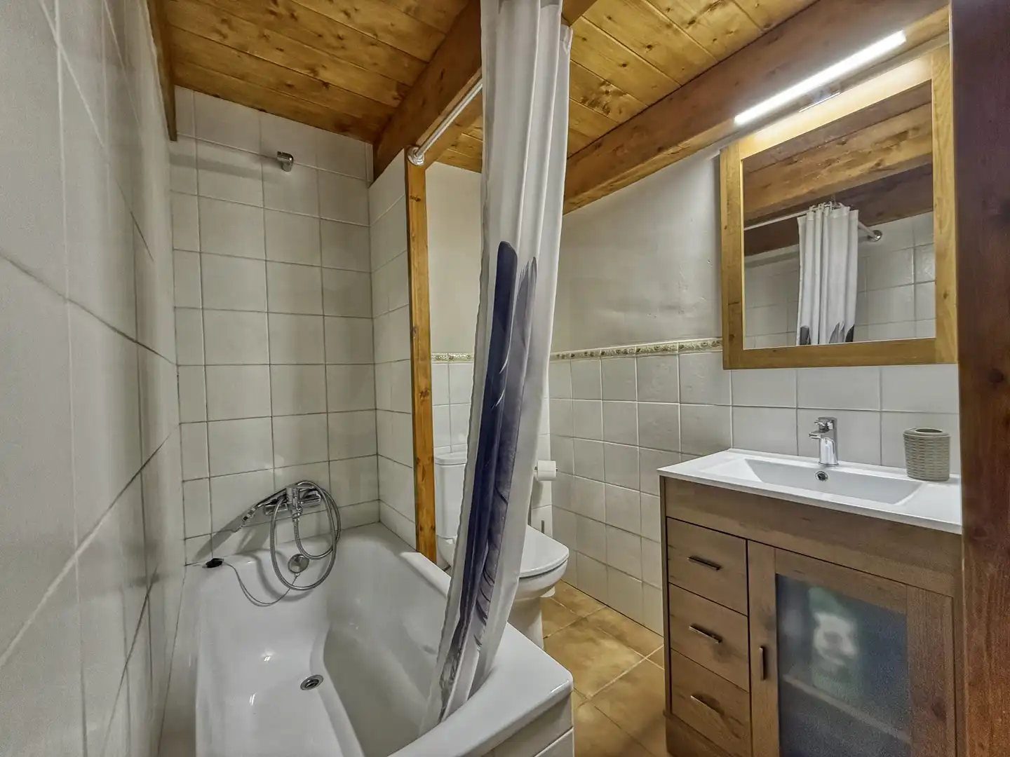 Bathroom of Country homes for sale in Rubielos de Mora  with Heating and Terrace