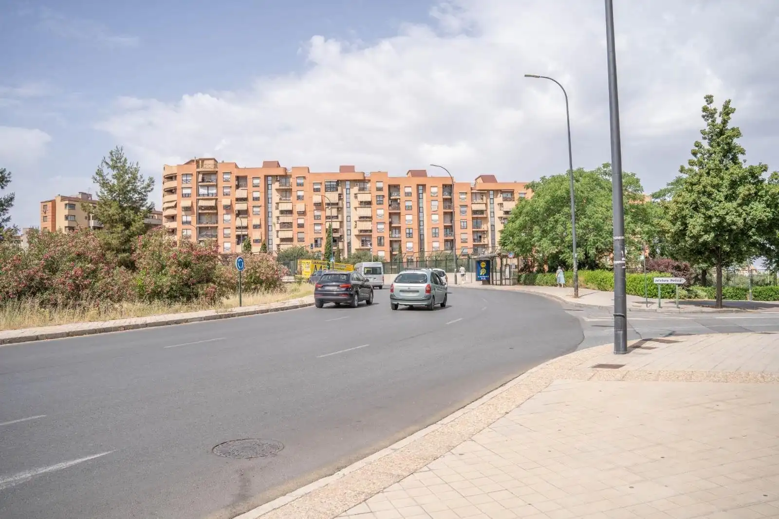 Vista exterior de Pis en venda en Granada amb Aire condicionat, Traster i Moblat
