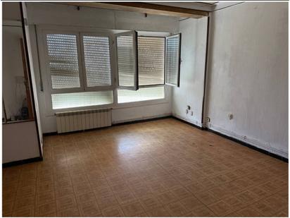 Dormitori de Pis en venda en Girona Capital amb Calefacció i Balcó