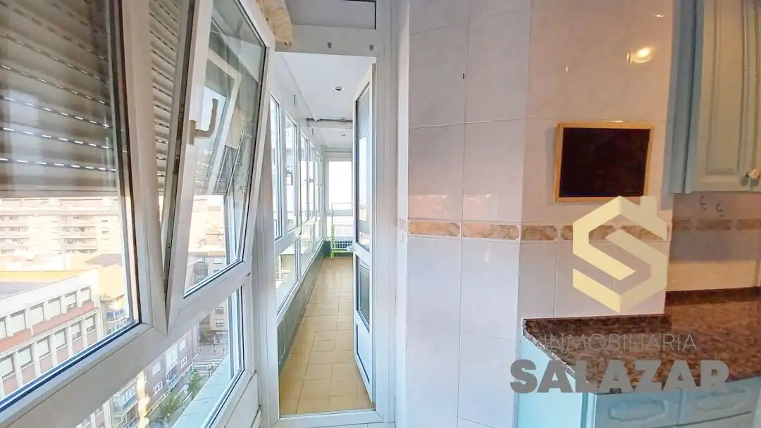 Flat for rent in Haro Plaza, Santutxu - Basarrate