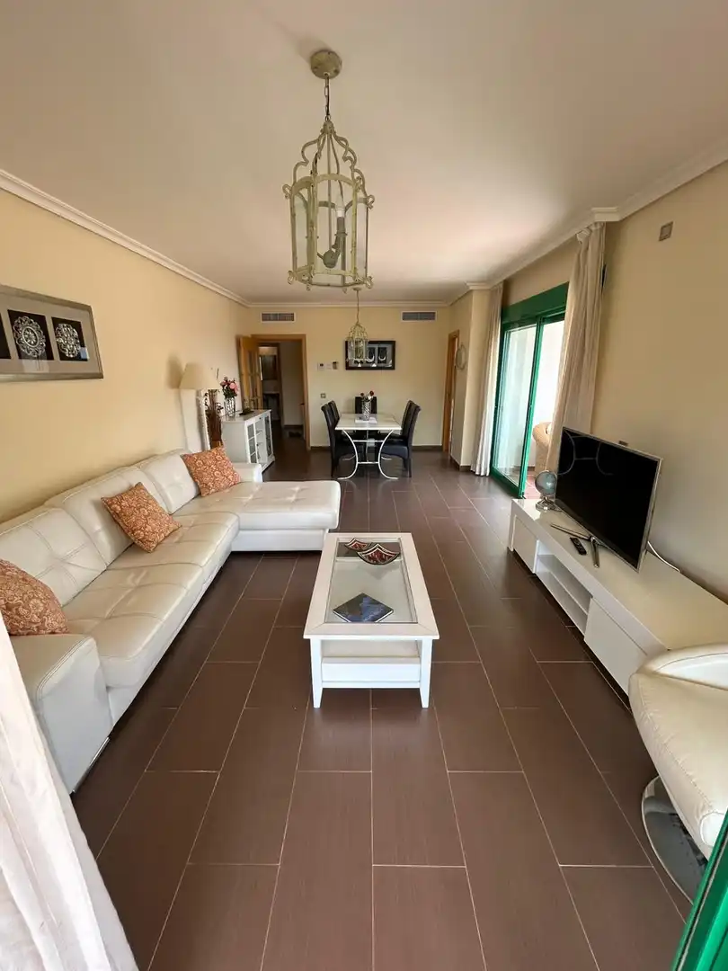 Sala de estar de Apartamento en venta en Benahavís con Aire acondicionado, Terraza y Trastero