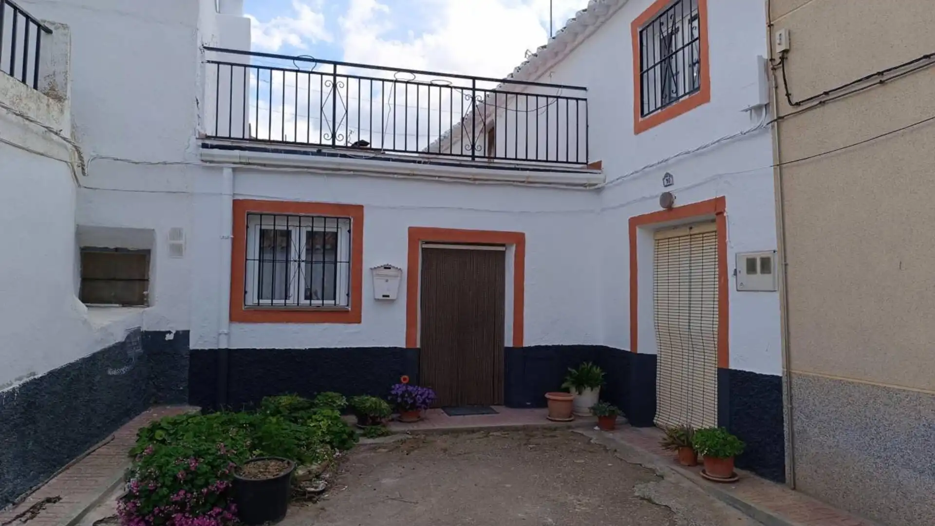 Exterior view of Houses for sale in Chirivel  with Terrace and Furnished