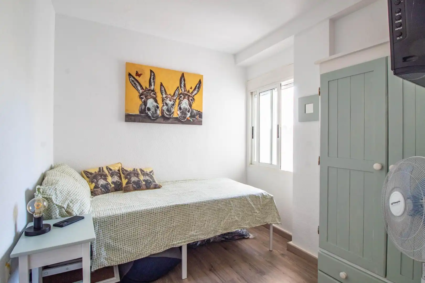 Dormitori de Casa o xalet en venda en Orihuela amb Aire condicionat, Jardí privat i Terrassa