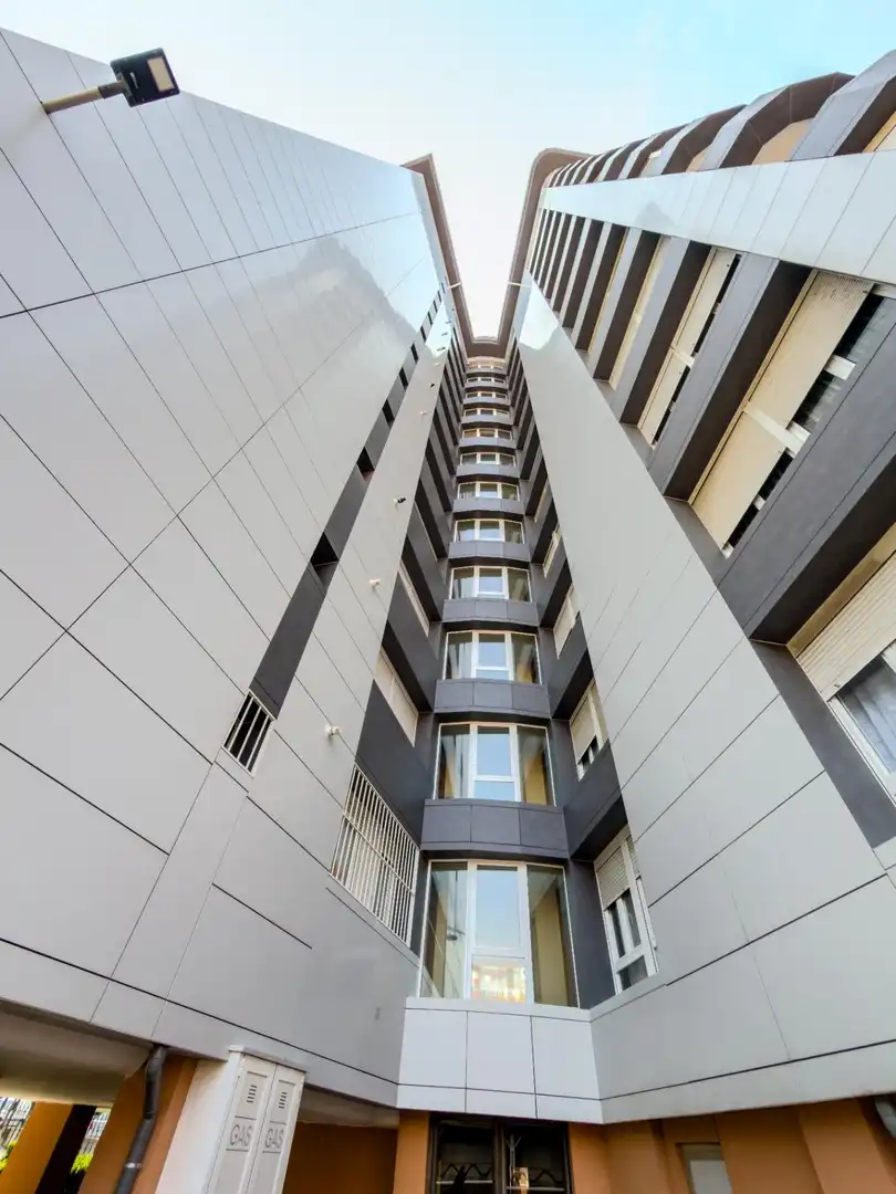 Vista exterior de Piso en venta en Santander con Calefacción y Balcón