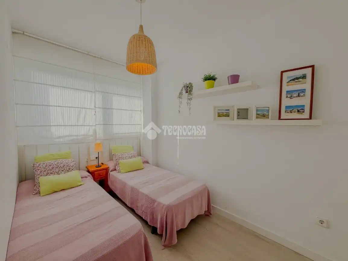 Habitación de Piso en venta en Rota con Aire acondicionado, Calefacción y Jardín privado