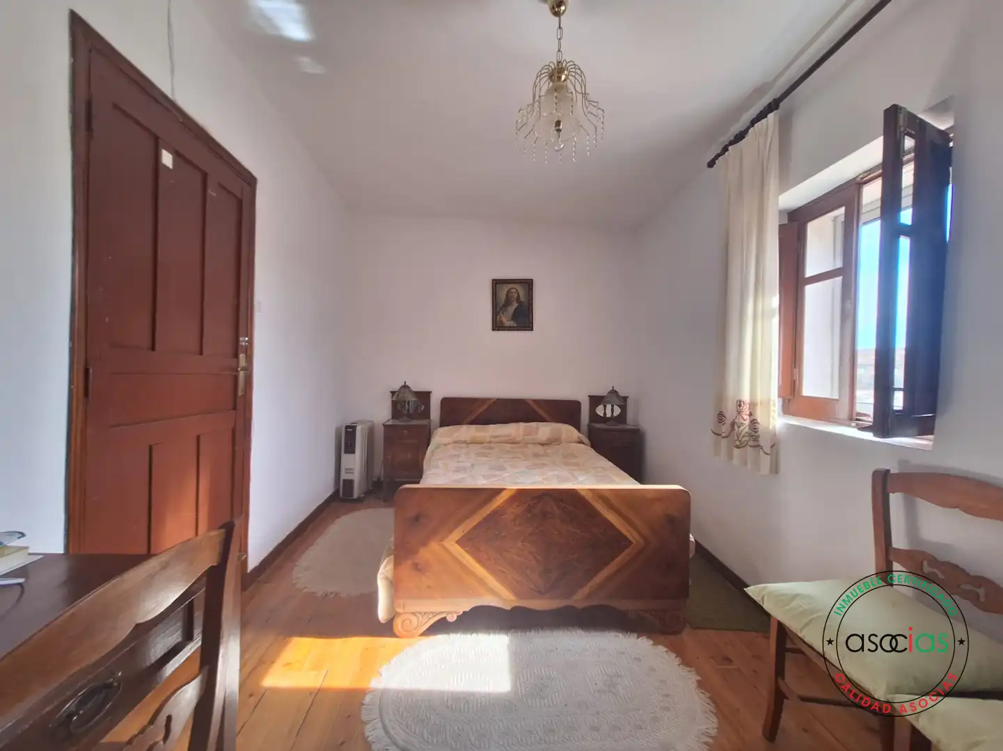 Habitación de Casa adosada en venta en Grajal de Campos con Calefacción, Jardín privado y Balcón