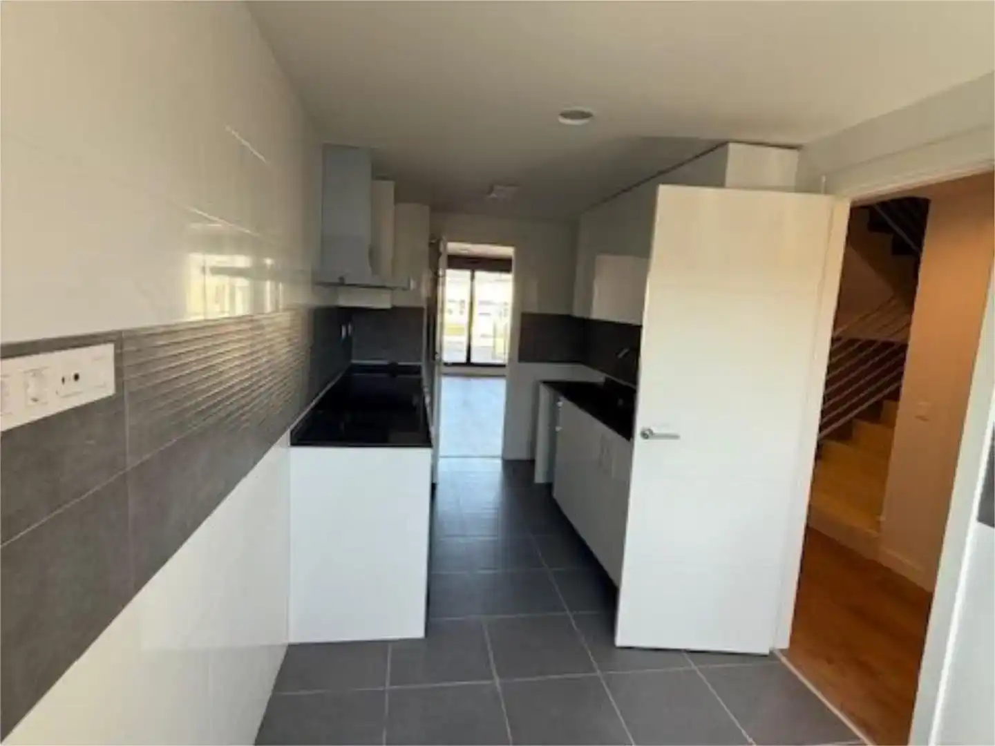 Kitchen of Houses for rent in Boadilla del Monte  with Air Conditioner, Private garden and Parquet flooring