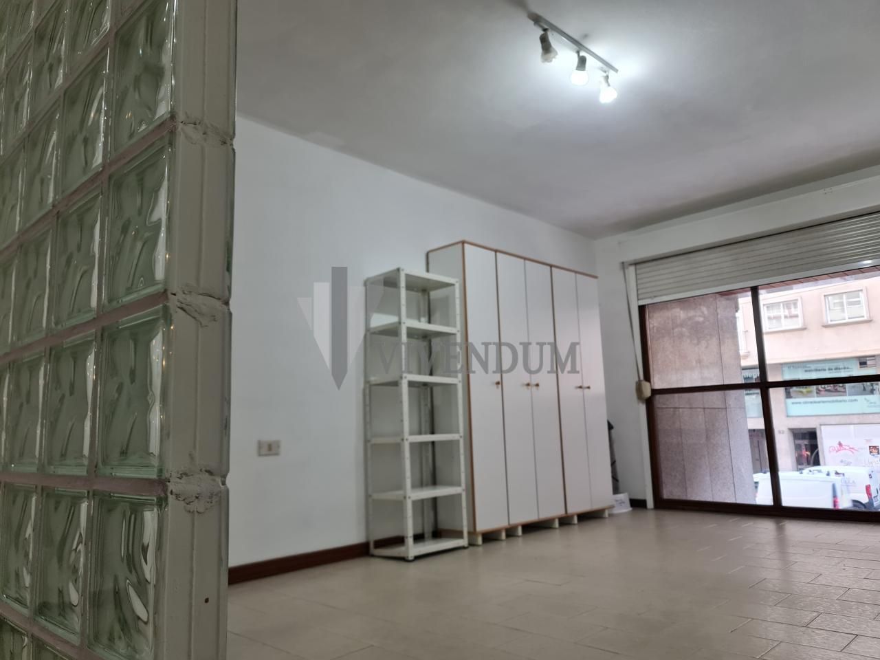 Dormitori de Oficina en venda en Vigo  amb Calefacció