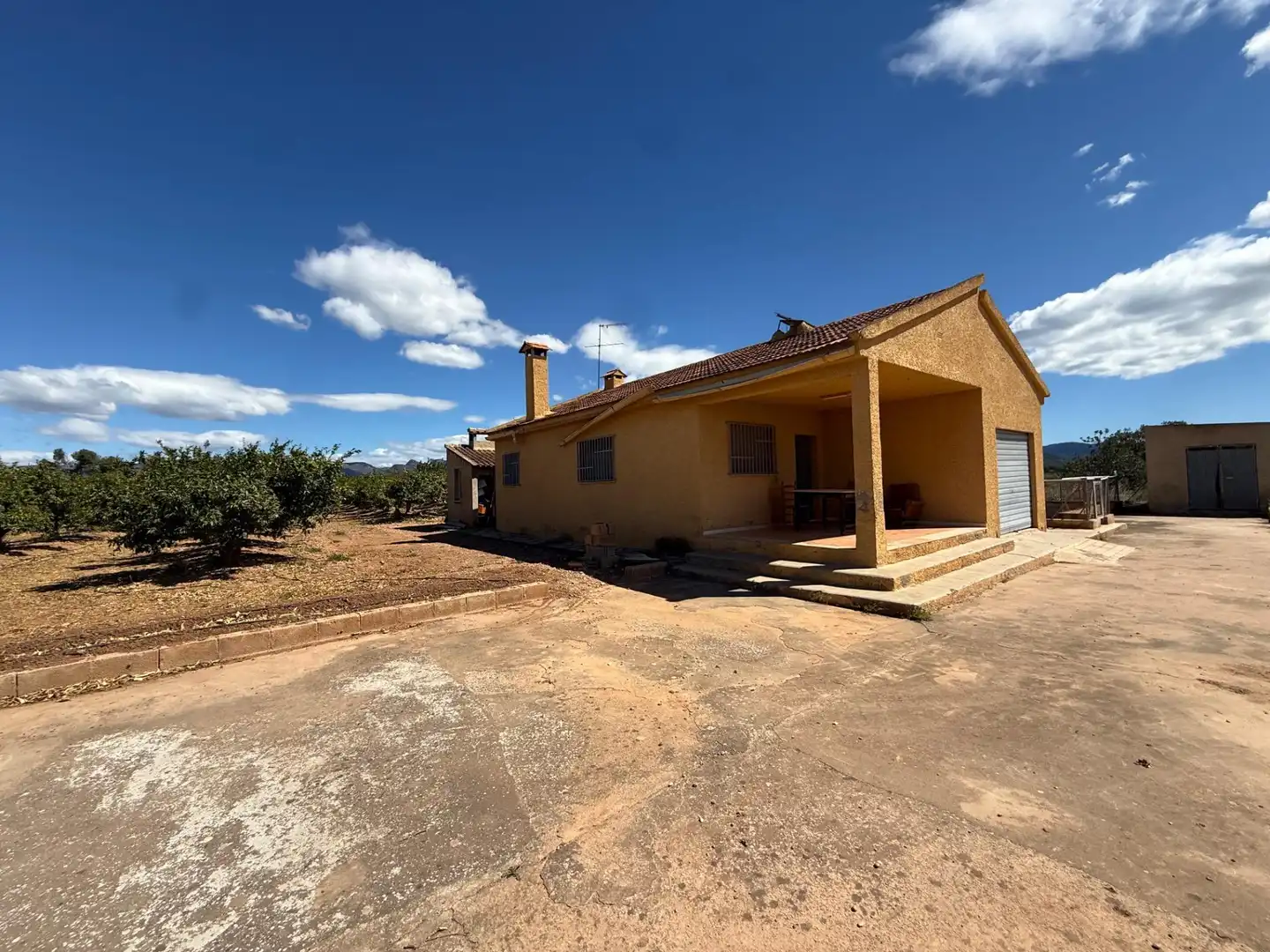 Detached house with pool for sale in Urbanizaciones