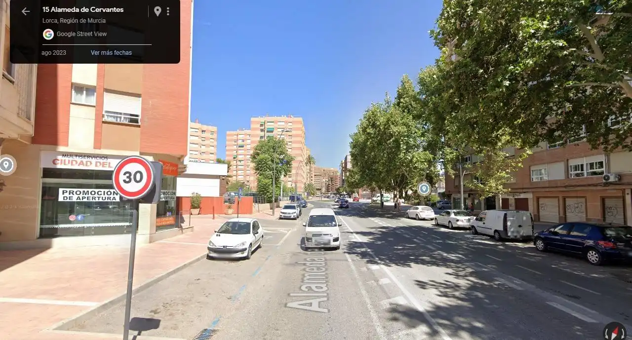 Vista exterior de Ático en venta en Lorca con Calefacción, Terraza y Balcón