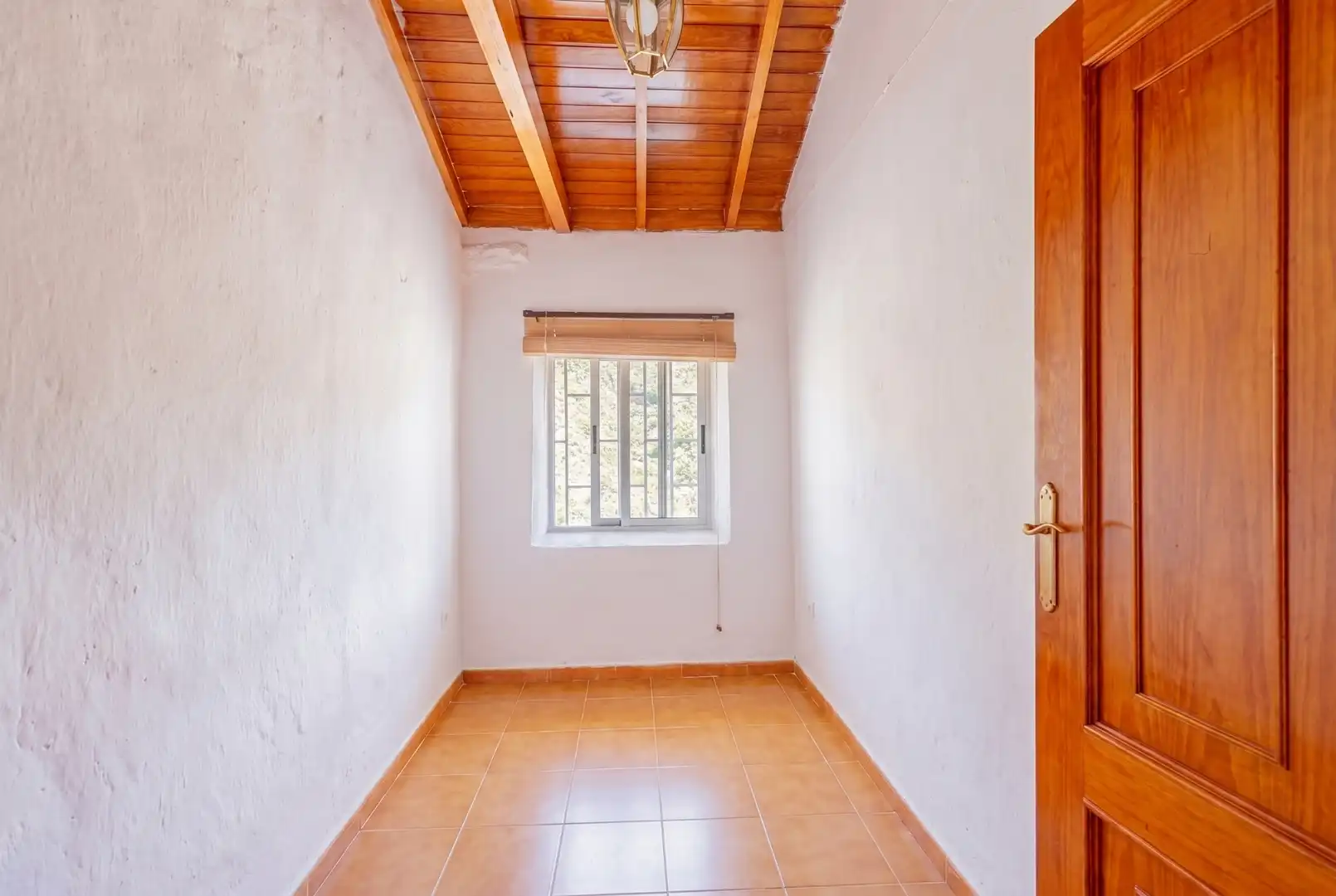 Casa adosada en venta en Vallehermoso con Terraza, Amueblado y Horno