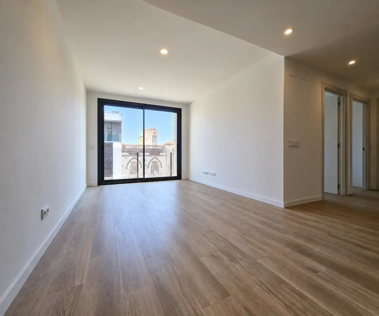 Piso con terraza en venta en Passeig de la Vilesa 2, imagen 2