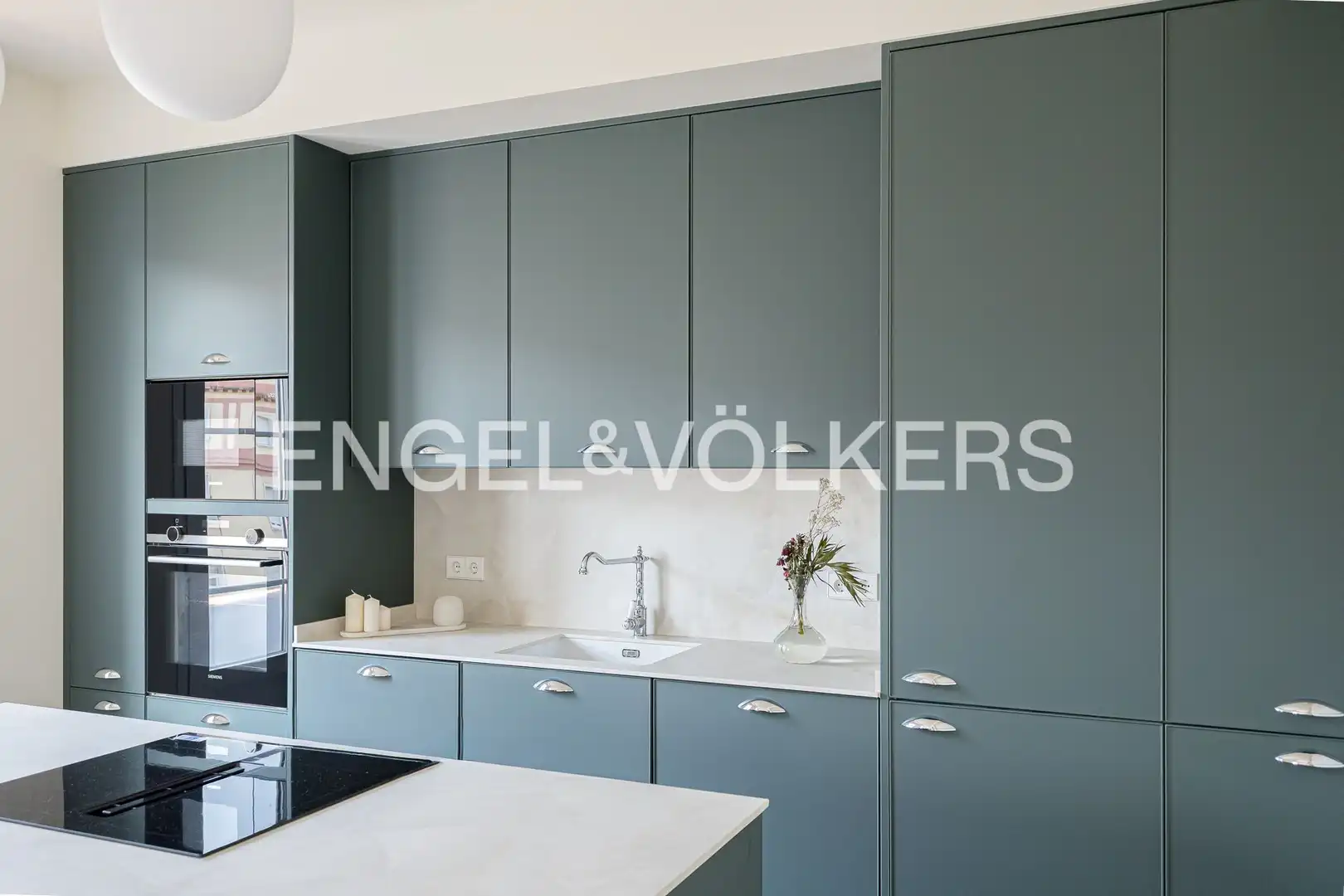 Kitchen of Flat for sale in Madrid  with Air Conditioner, Heating and Parquet flooring