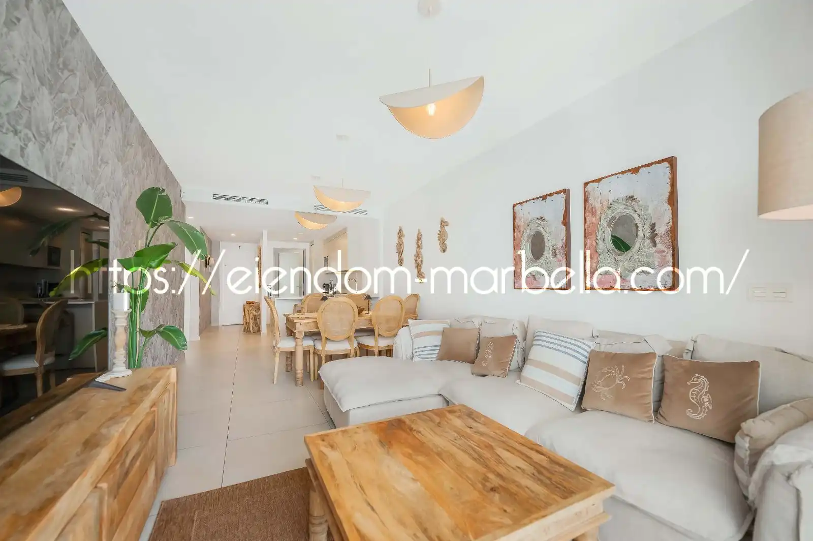 Sala de estar de Apartamento en venta en Marbella con Aire acondicionado, Terraza y Amueblado