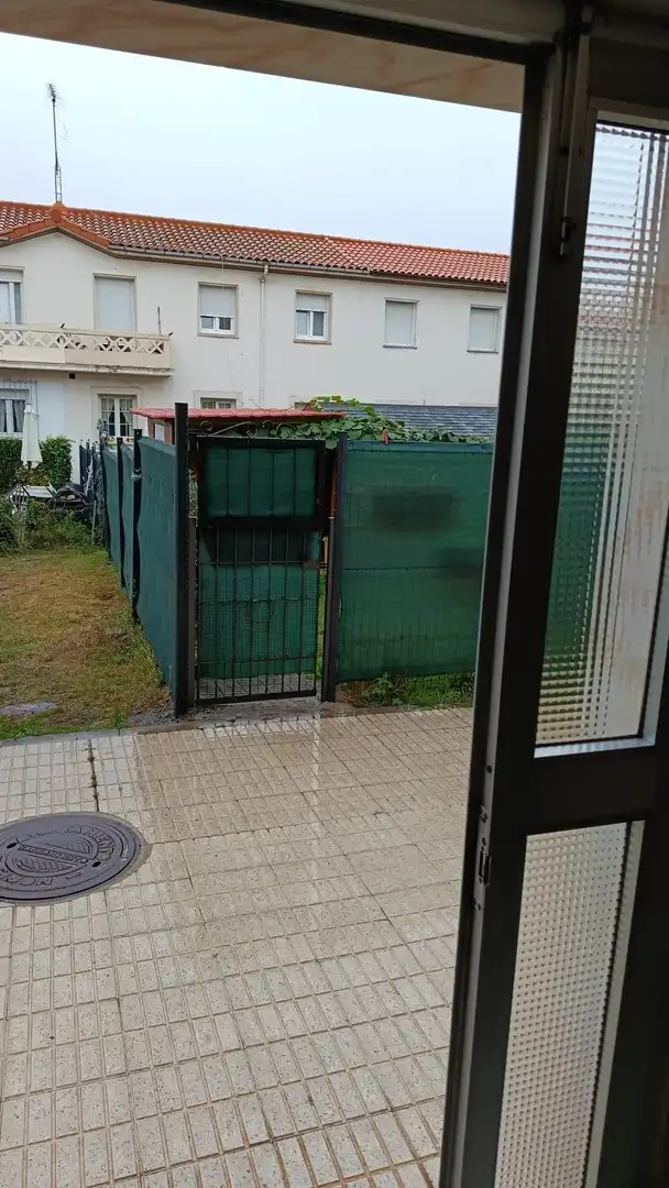 Planta baixa en venda a Calle de Grueros, 4, Roces