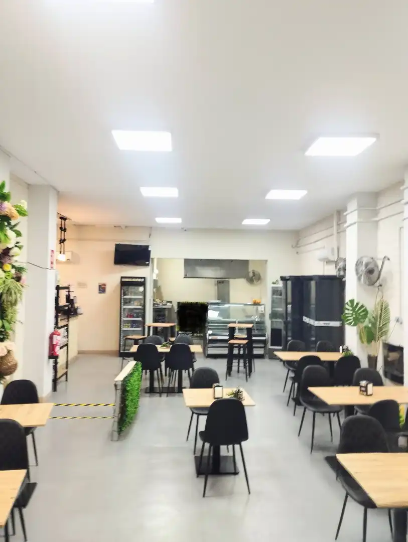 Business premises for transfer in Centre