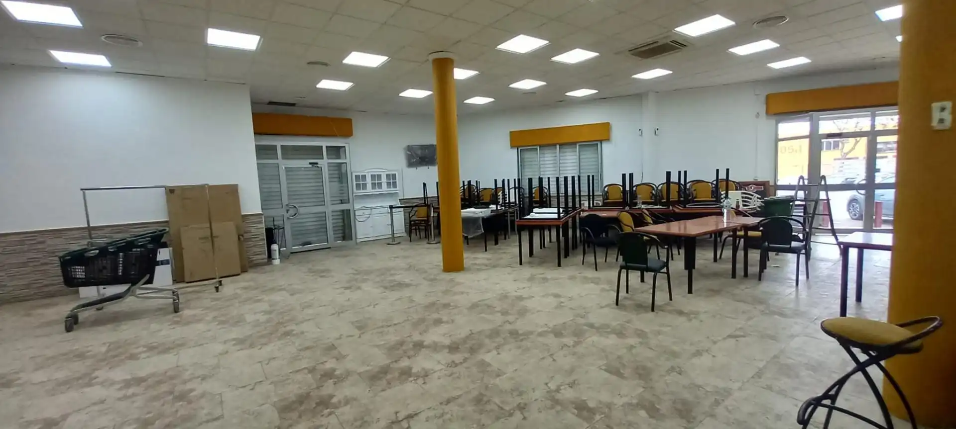 Industrial building to rent in Aldaia