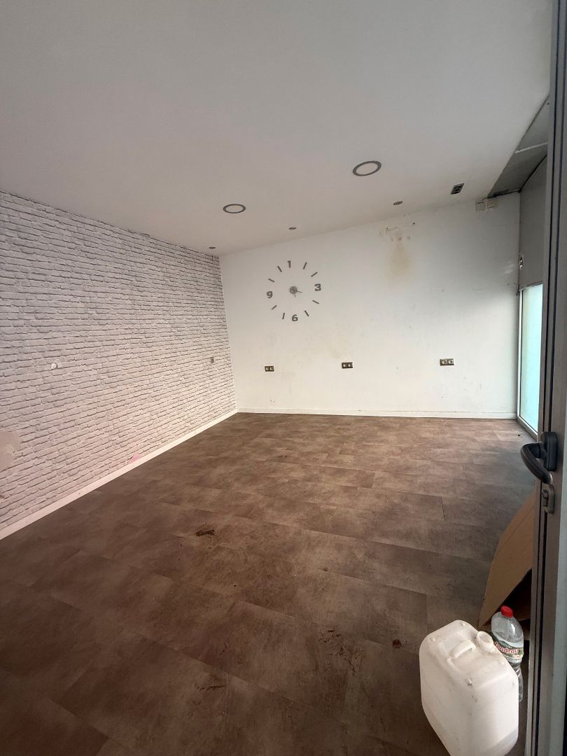 Local de lloguer en Esplugues de Llobregat