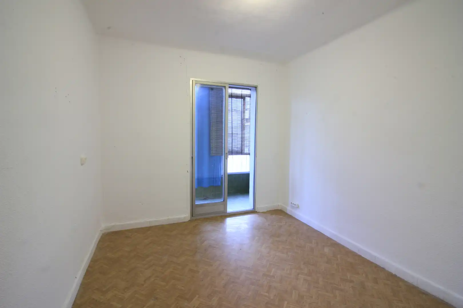 Flat for sale in Calle de la Laguna, imagen 3