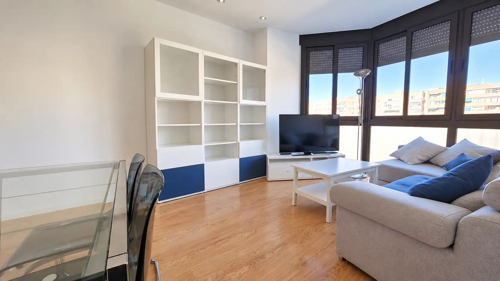 Sala d'estar de Pis en venda en Barcelona amb Aire condicionat, Calefacció i Parquet