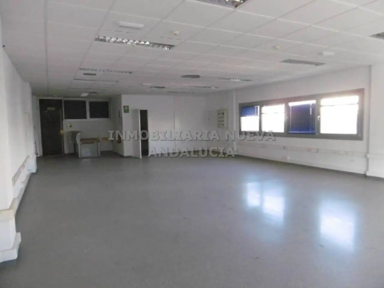 Oficina de alquiler en Nueva Almería - Cortijo Grande - Vega de Acá