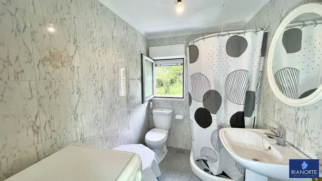 Casa adosada en venta en Calle Cruz, Luanco - Aramar - Antromero