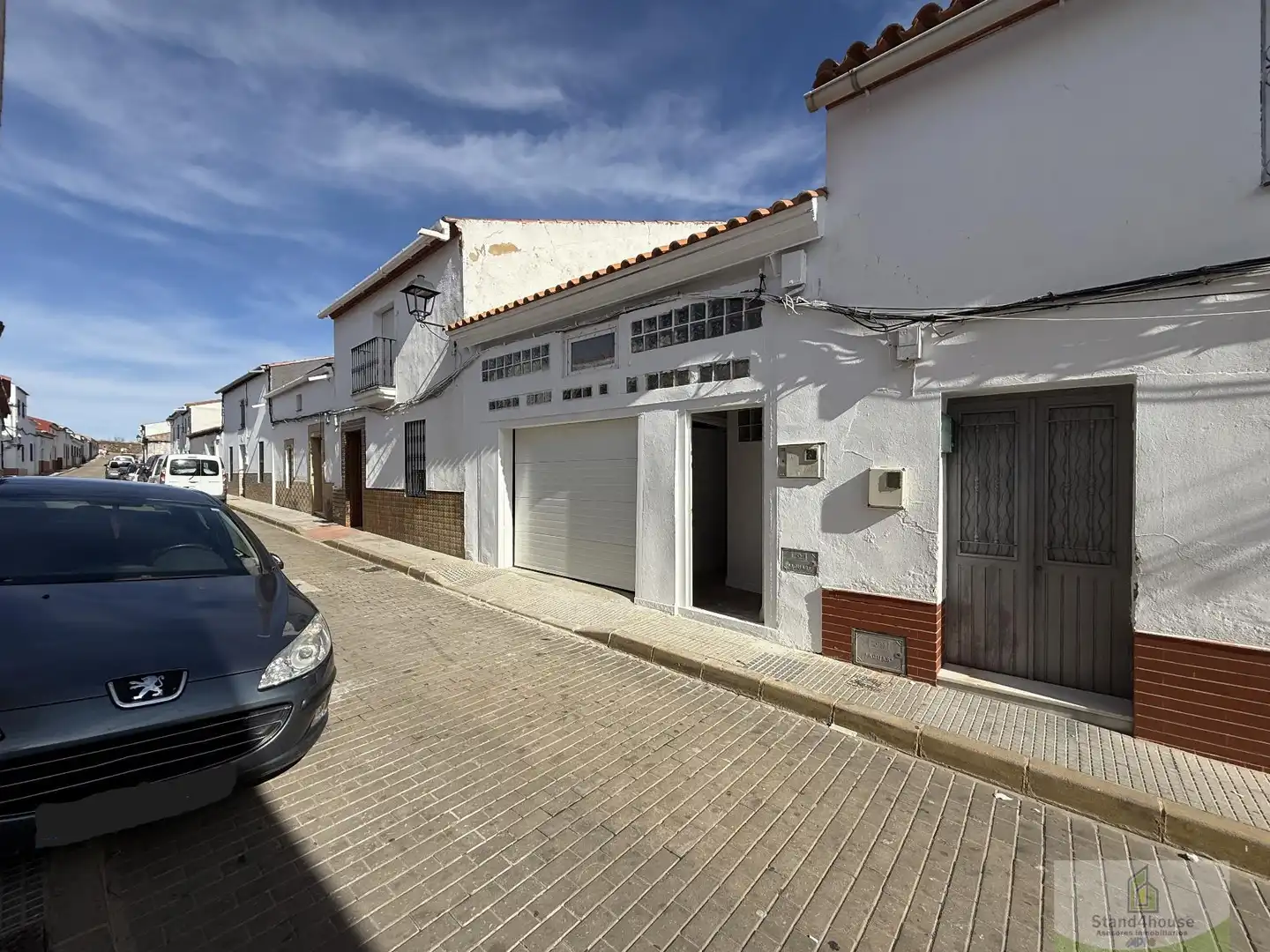 Außenansicht von Wohnung zum Verkauf in Calañas mit Heizung, Abstellraum und Möbliert