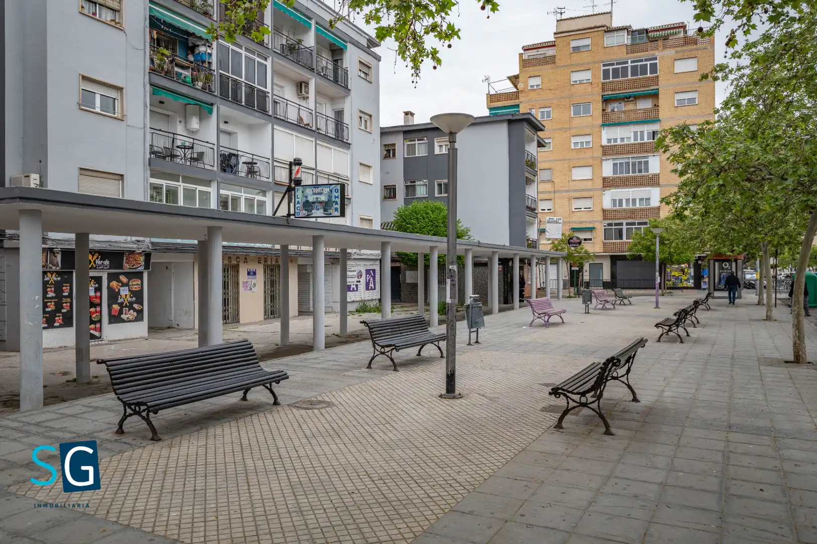 Exterior view of Flat for sale in  Granada Capital