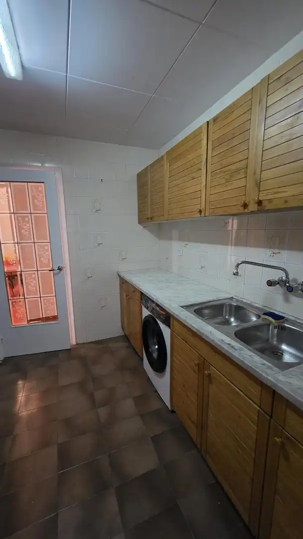 Cocina de Piso de alquiler en Terrassa con Calefacción, Amueblado y Balcón