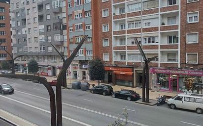 Vista exterior de Pis en venda en Gijón  amb Calefacció, Terrassa i Traster