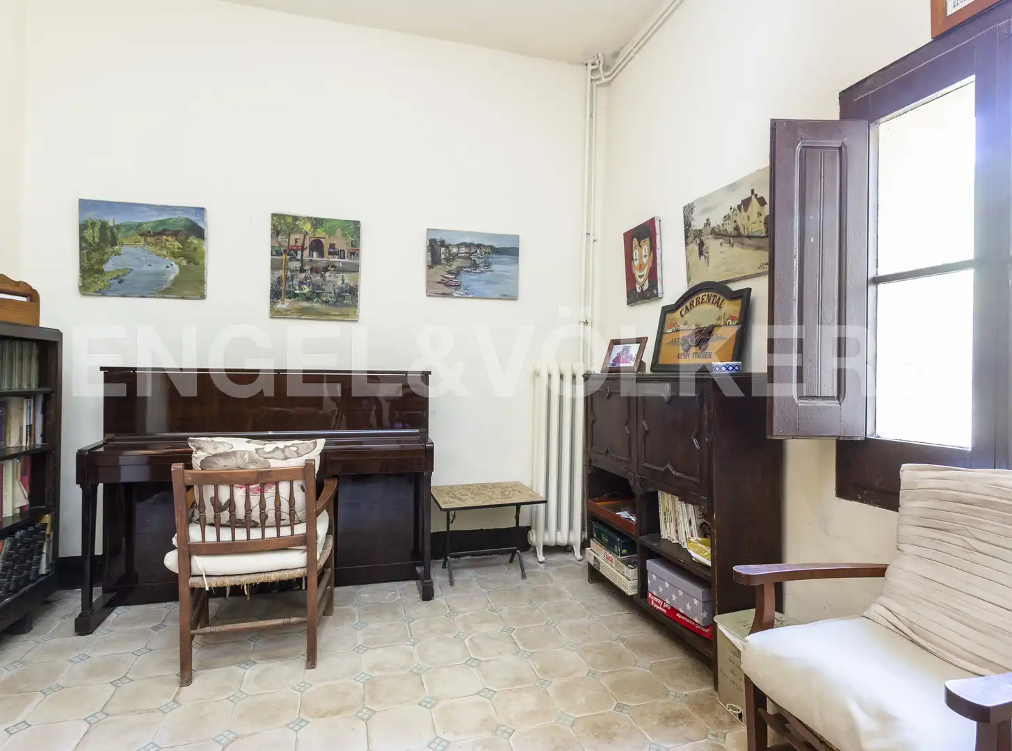Sala d'estar de Finca rústica en venda en Santa Maria de Miralles amb Calefacció, Jardí privat i Traster