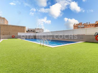 Swimming pool of Flat for sale in Reus  with Air Conditioner and Balcony