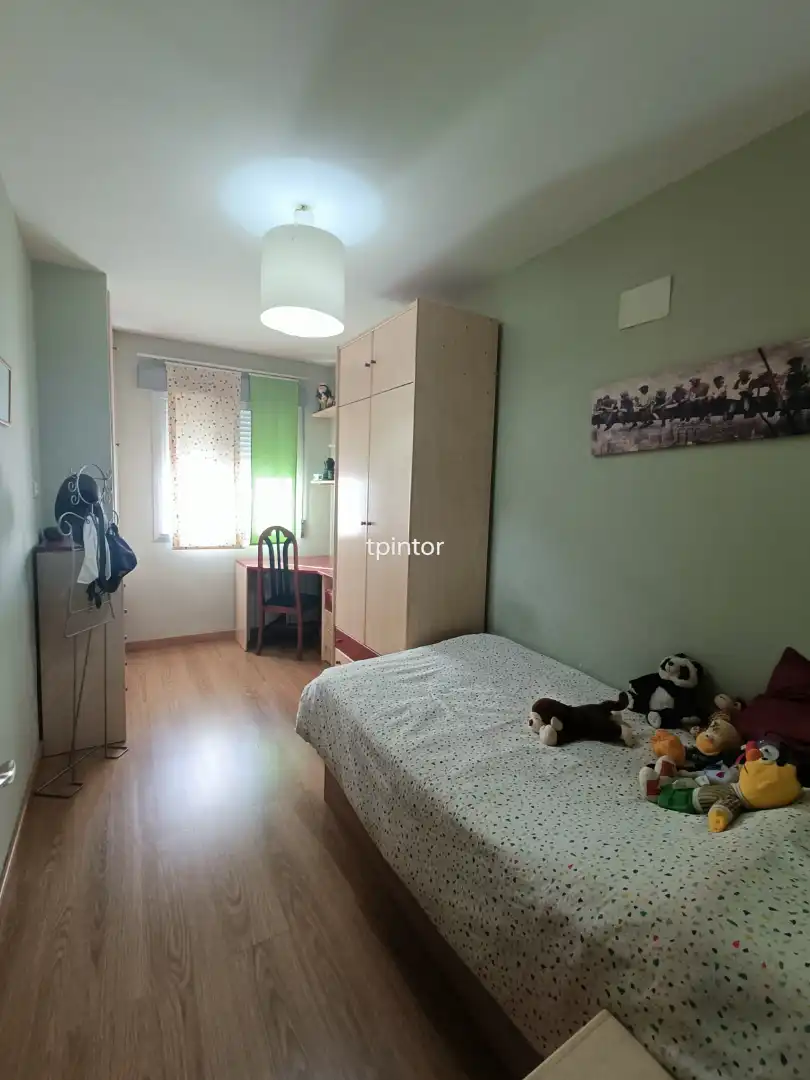 Bedroom of Flat for sale in Cáceres  with Air Conditioner, Heating and Private garden