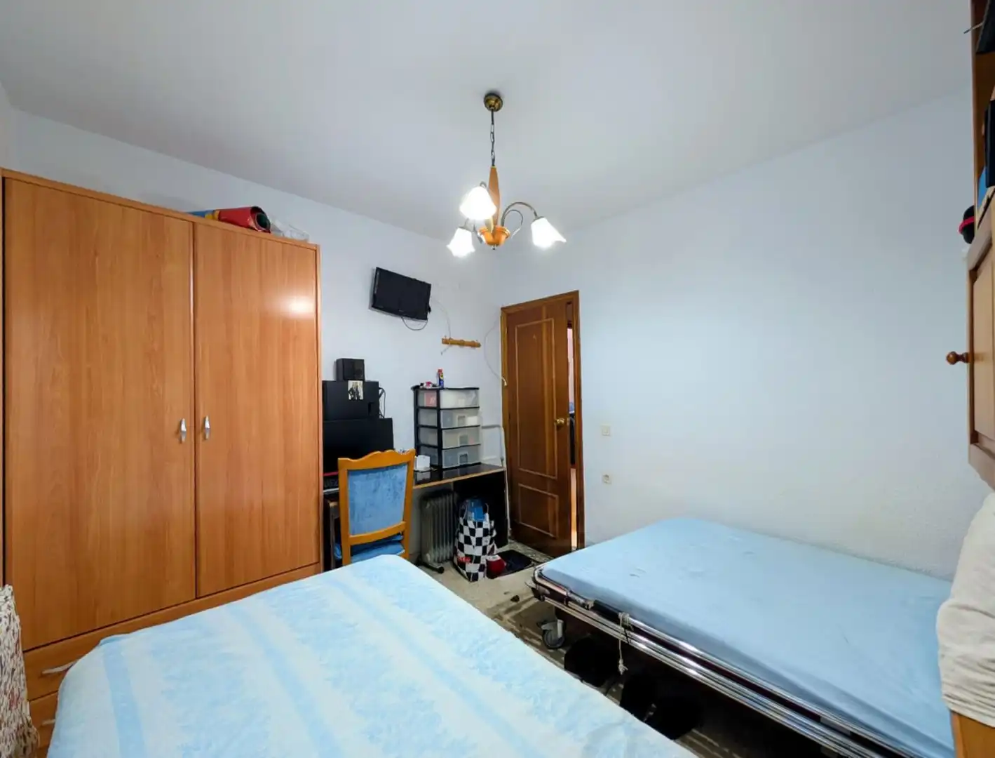 Bedroom of Flat for sale in Loja  with Air Conditioner, Heating and Storage room