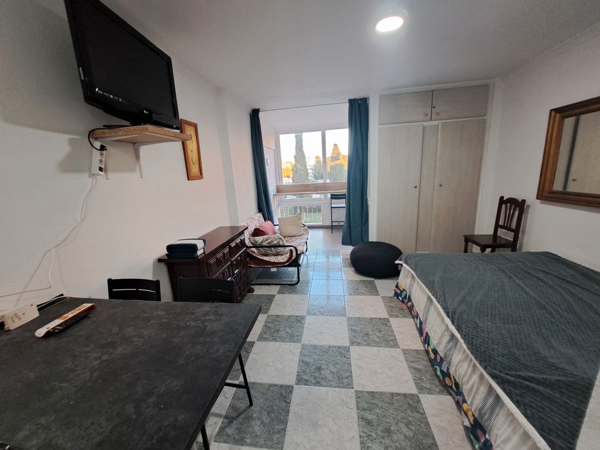 Estudi de lloguer a Avenida Gamonal, 8B, Parque de la Paloma