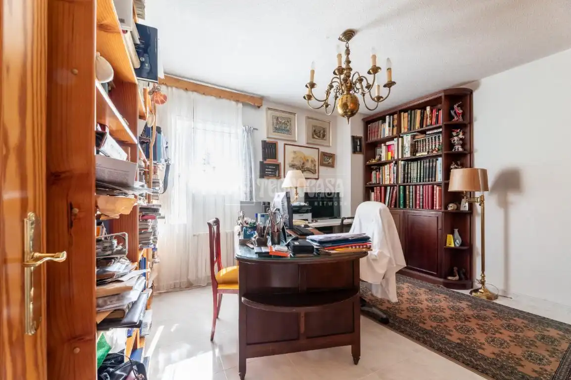 Sala de estar de Casa o chalet en venta en Torrelodones con Calefacción, Jardín privado y Piscina