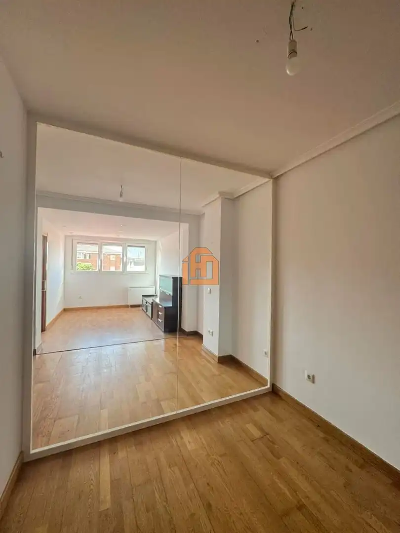 Apartamento en venta en León Capital  con Calefacción y Trastero