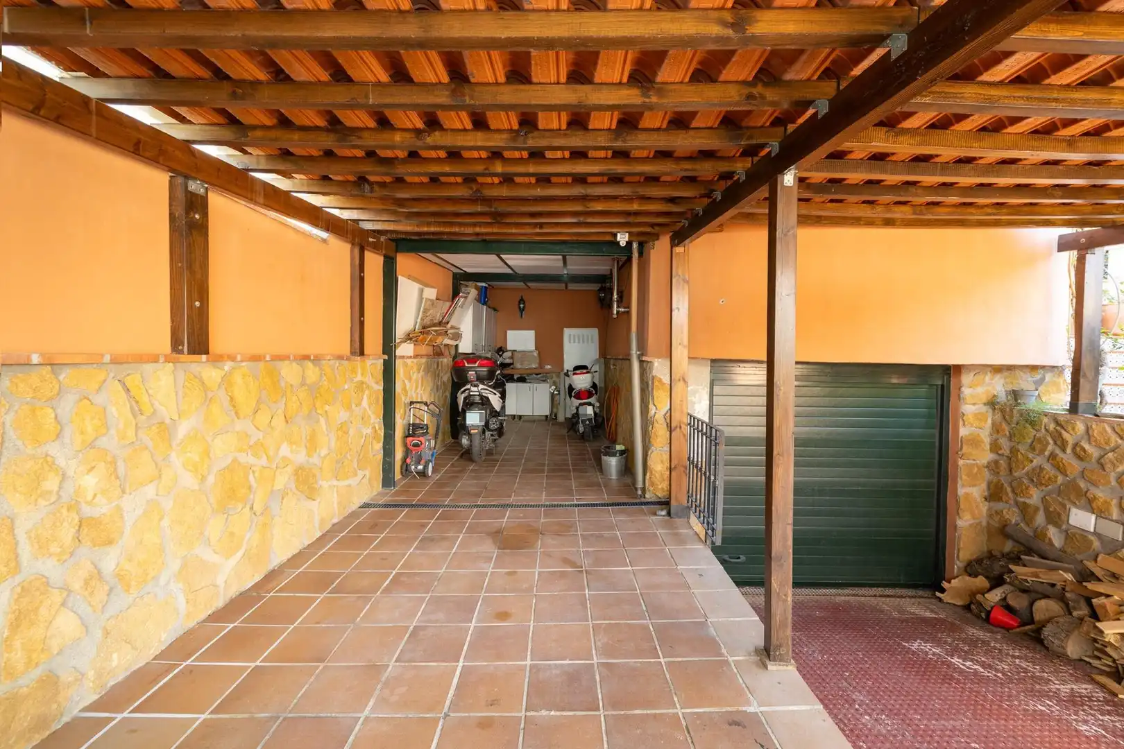 Casa o chalet en venta en Cúllar Vega con Aire acondicionado, Calefacción y Jardín privado