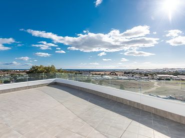 Àtic amb piscina en venda a Nueva Andalucía