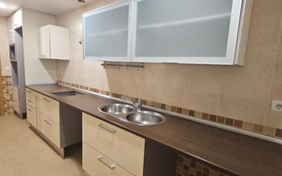 Kitchen of Flat for sale in Puertollano  with Air Conditioner
