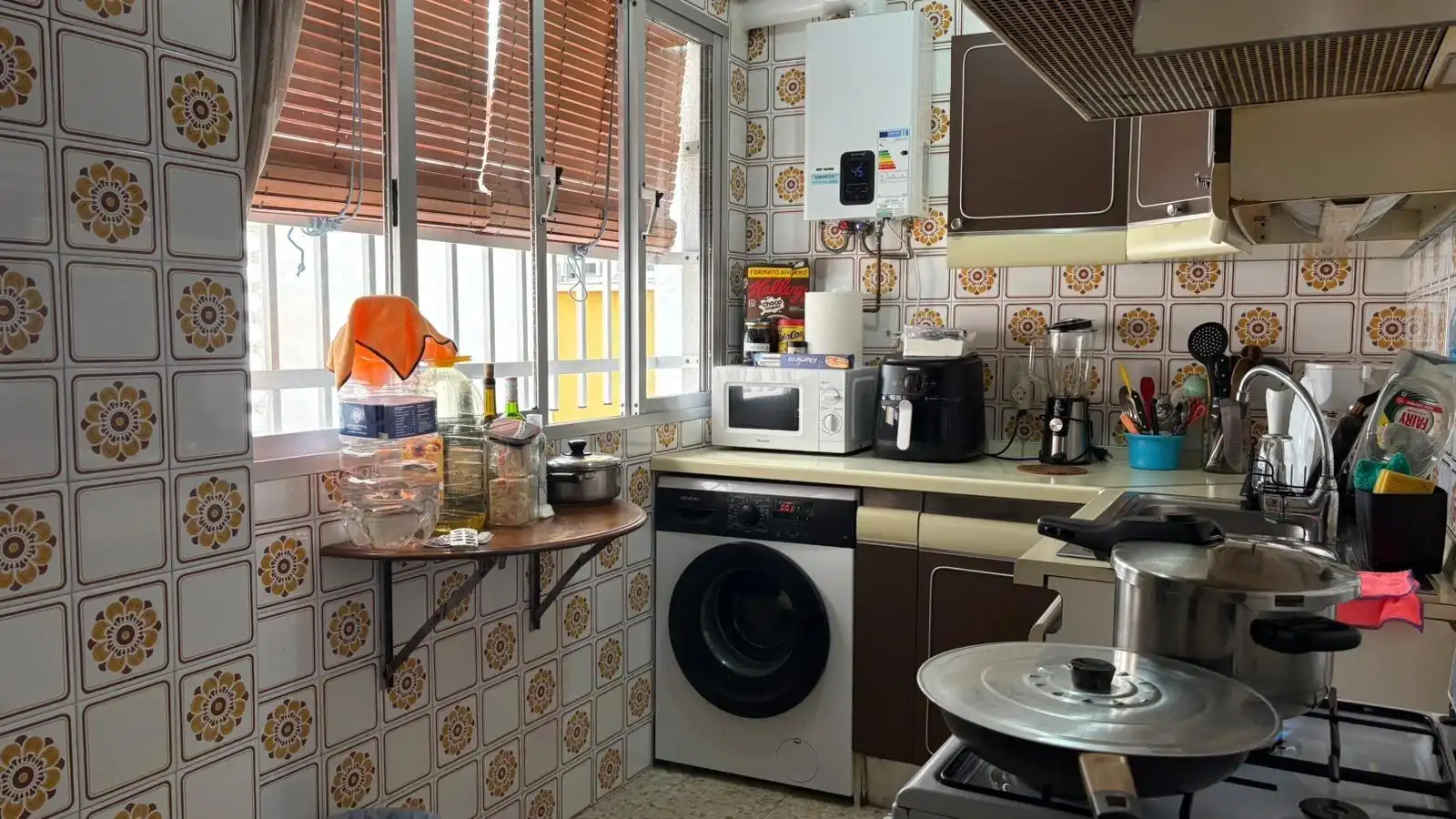 Kitchen of Flat for sale in Sevilla  with Terrace