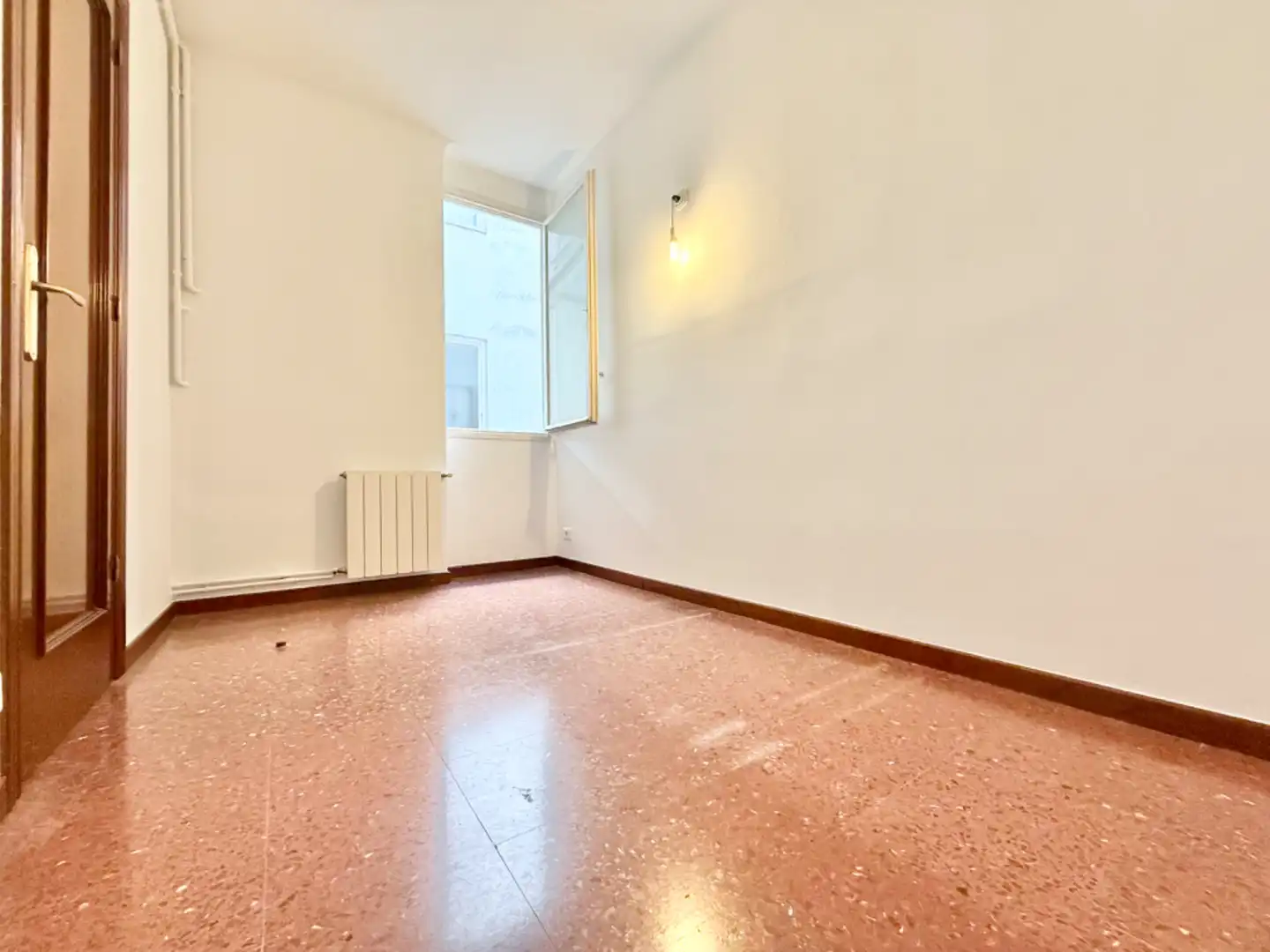 Bedroom of Flat for sale in Sant Just Desvern  with Air Conditioner, Heating and Parquet flooring
