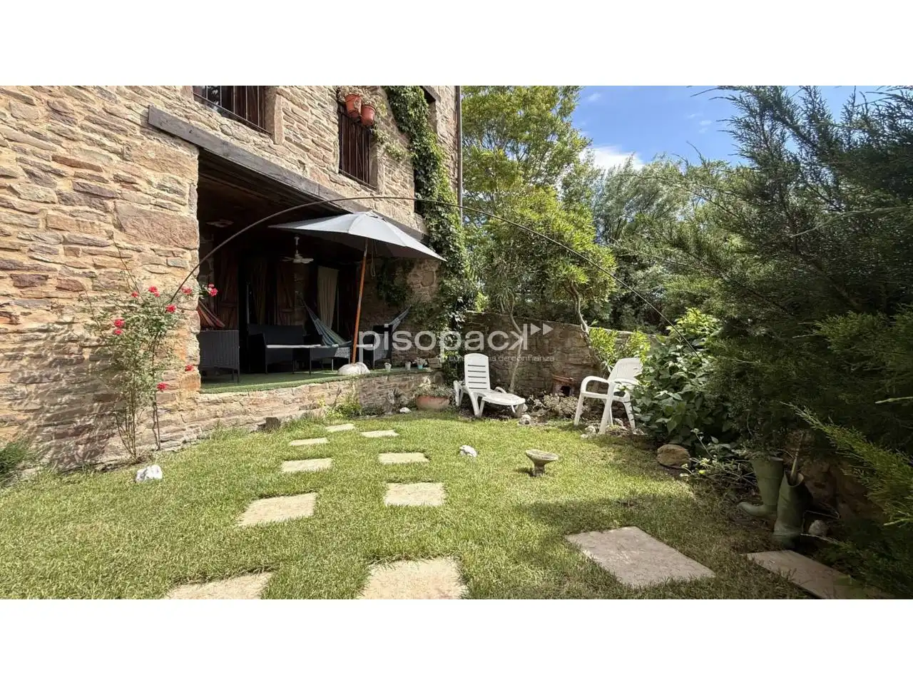 Jardí de Casa o xalet en venda en Undués de Lerda amb Calefacció, Jardí privat i Parquet