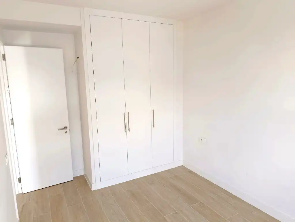 Schlafzimmer von Wohnung zur Miete in Cobeña mit Klimaanlage, Heizung und Terrasse