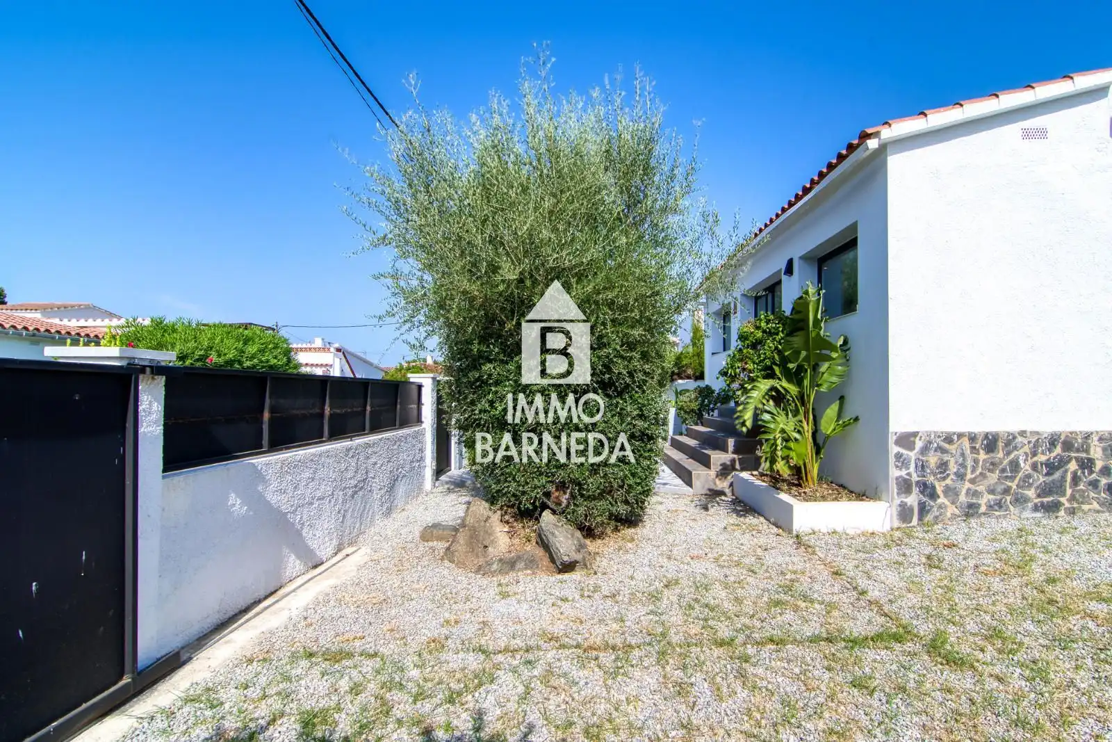 Vista exterior de Casa o xalet en venda en Roses amb Aire condicionat, Calefacció i Jardí privat