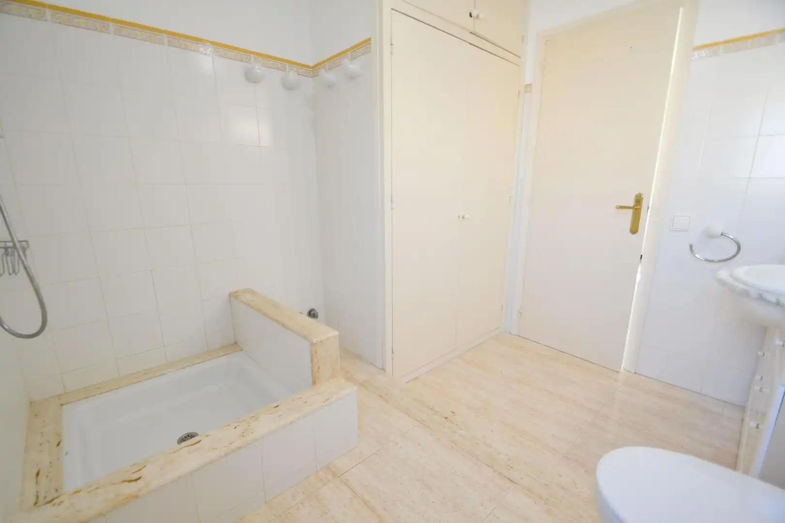 Houses for sale in RAMON Y CAJAL, Deltebre