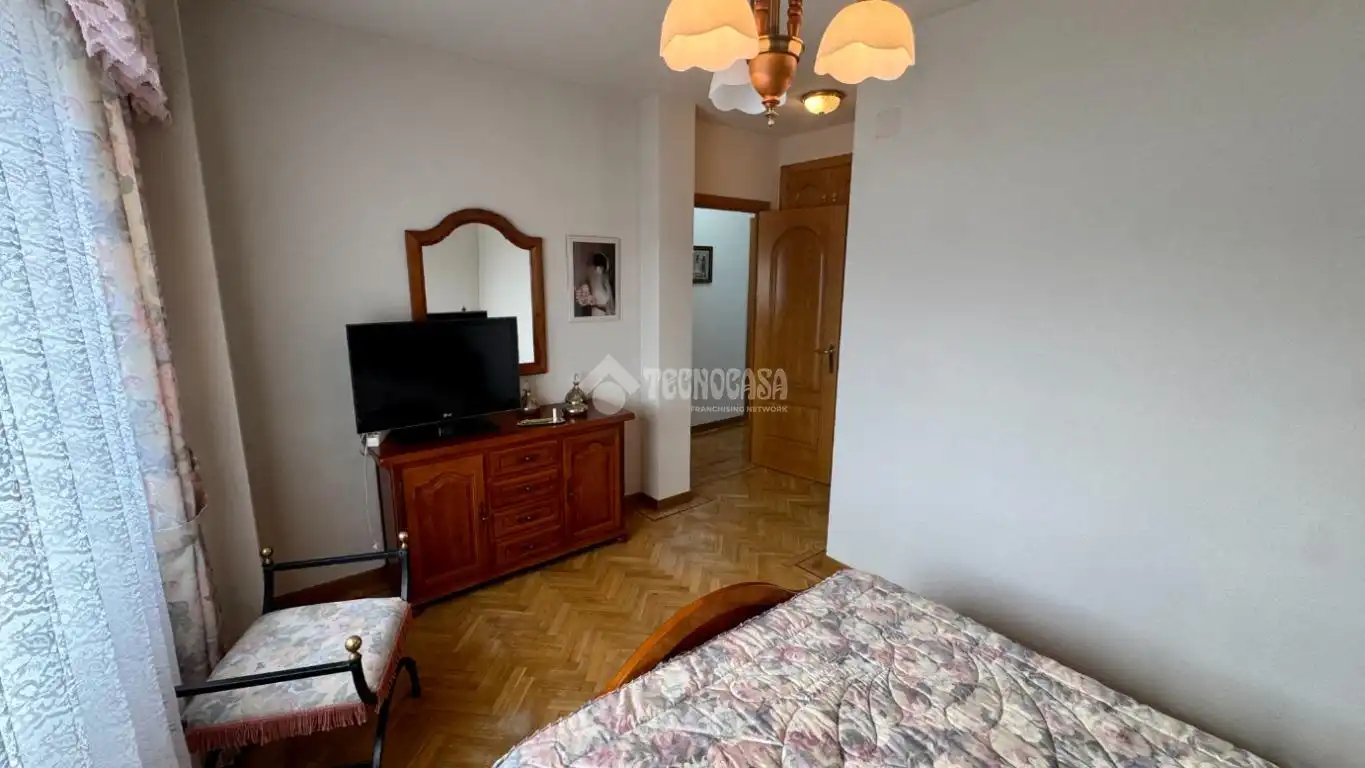 Casa pareada con piscina en venta en Iglesia - Estación, imagen 25