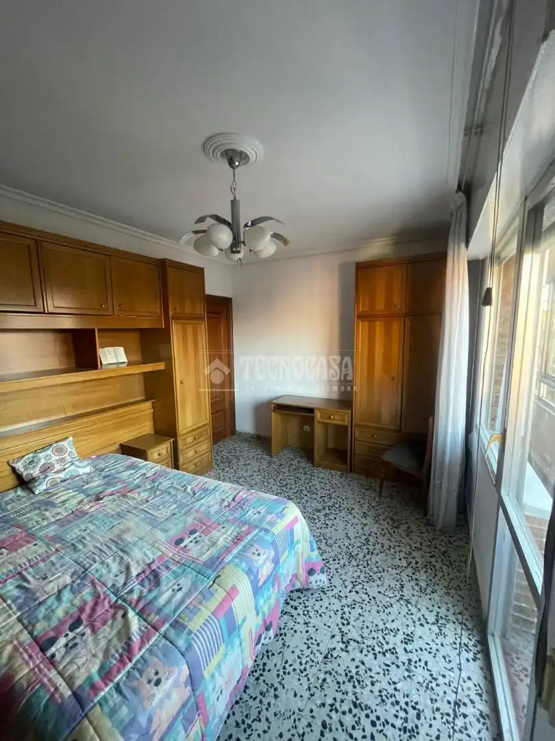 Habitación de Piso de alquiler en Palencia con Balcón